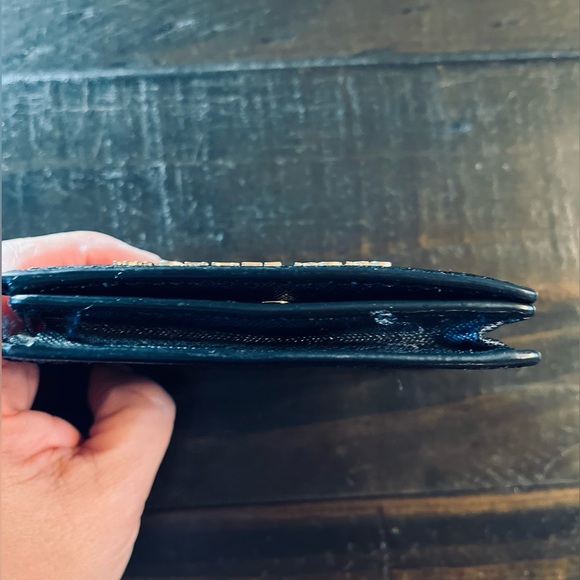 Michael Kors Wallet - Picture 5 of 13